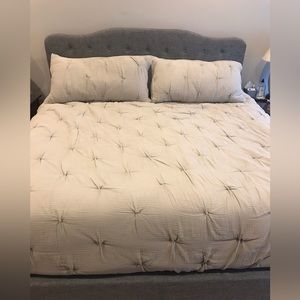 Pottery Barn Quilt with Quilted Shams